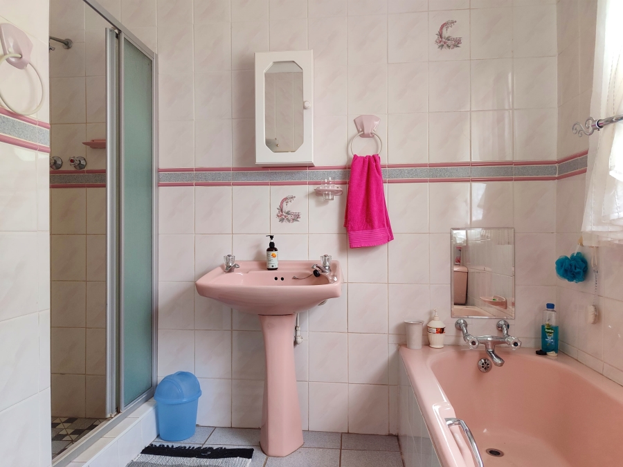 3 Bedroom Property for Sale in Irene Park North West